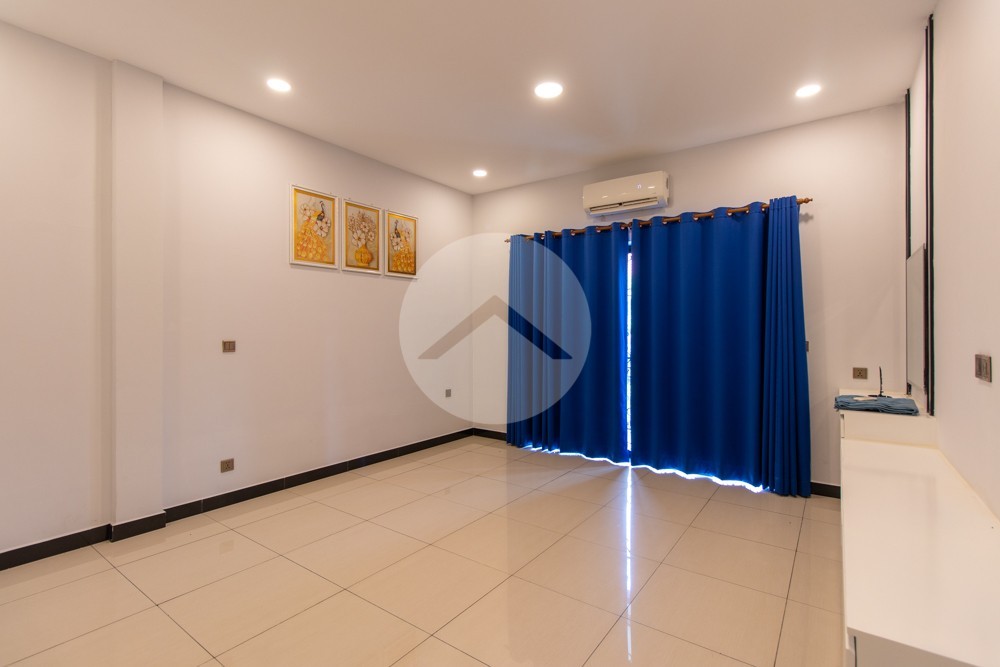 2 Bedroom Flat For Rent - Svay Thom, Siem Reap - Image 4
