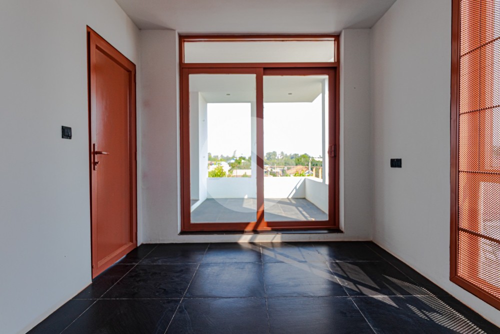 4 Bedroom Villa For Sale - Svay Dangkum, Siem Reap - Image 17