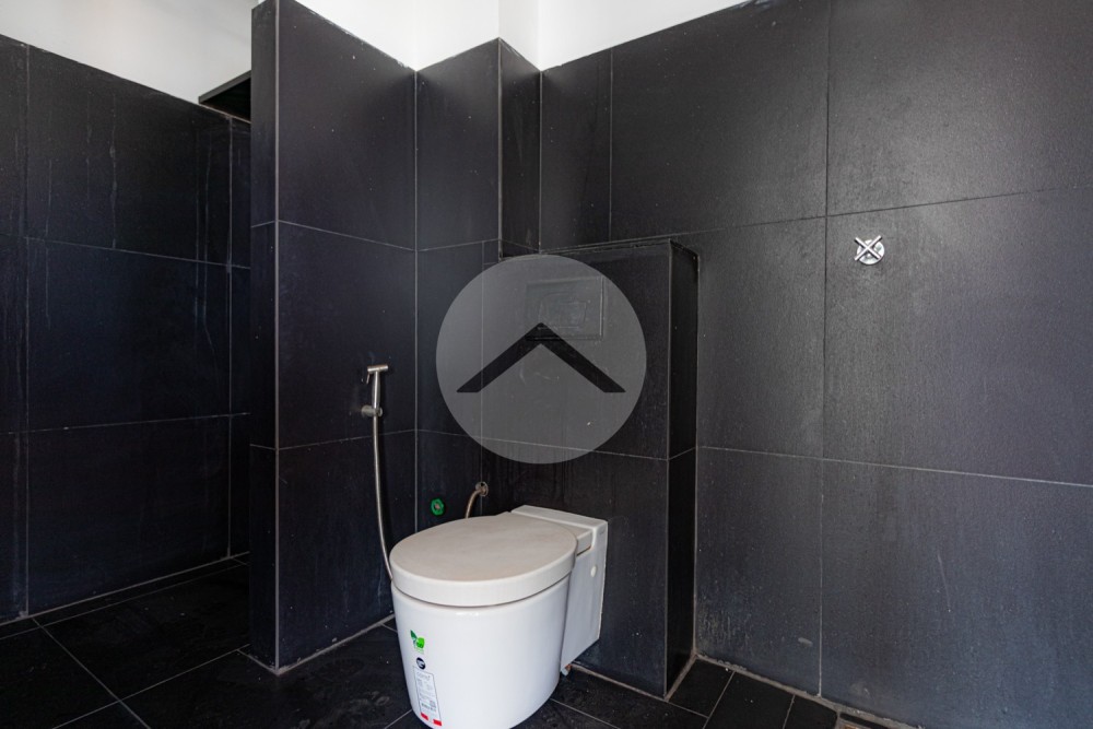 4 Bedroom Villa For Sale - Svay Dangkum, Siem Reap - Image 24