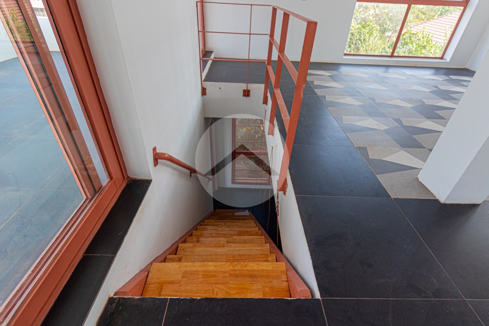 4 Bedroom Villa For Sale - Svay Dangkum, Siem Reap - Image 34