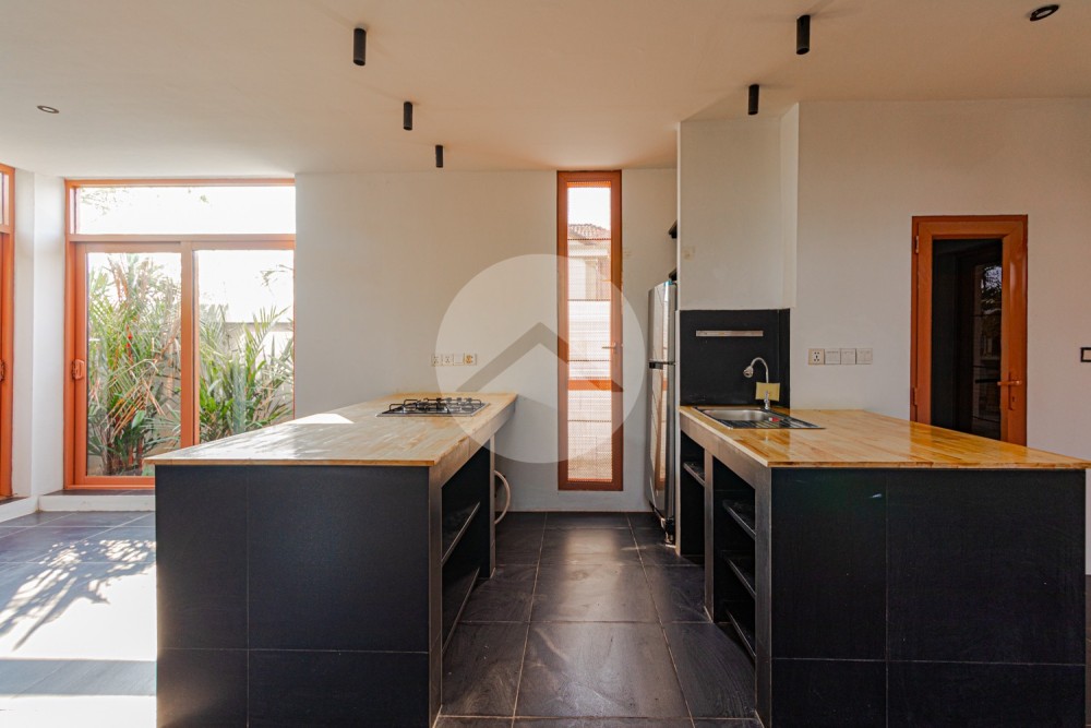 4 Bedroom Villa For Sale - Svay Dangkum, Siem Reap - Image 13