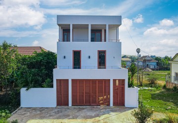 4 Bedroom Villa For Sale - Svay Dangkum, Siem Reap thumbnail