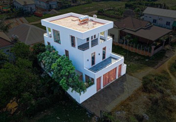 4 Bedroom Villa For Sale - Svay Dangkum, Siem Reap thumbnail