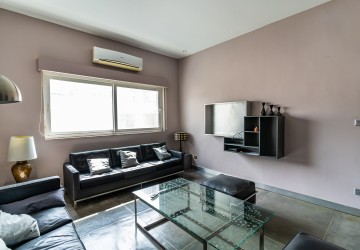 1 Bedroom Serviced Apartment For Rent - Phsar Chas, Phnom Penh thumbnail