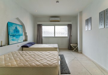 2 Bedroom Serviced Apartment For Rent - Phsar Chas, Phnom Penh thumbnail