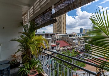 2 Bedroom Serviced Apartment For Rent - Phsar Chas, Phnom Penh thumbnail