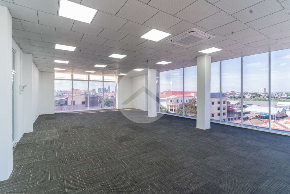 630 Sqm Office Space For Rent - Chak Angrae Kraom, Phnom Penh - Image 3