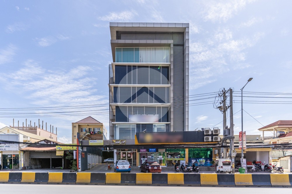 630 Sqm Office Space For Rent - Chak Angrae Kraom, Phnom Penh