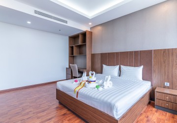 3 Bedroom Duplex Penthouse Service Apartment  For Rent - Toul Kork, Phnom Penh thumbnail