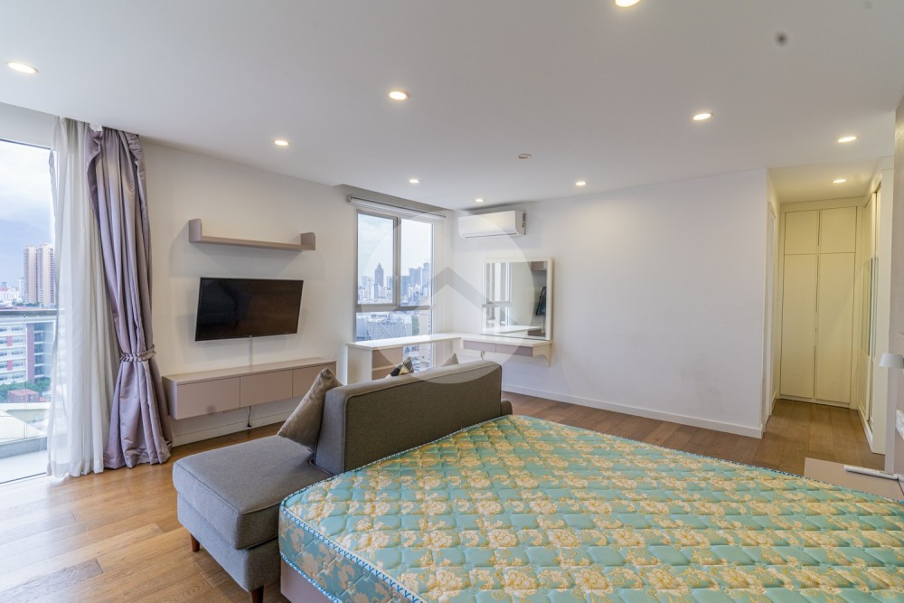 10th Floor 2 Bedroom Condo For Sale - Casa Meridian, Tonle Bassac Phnom Penh - Image 11