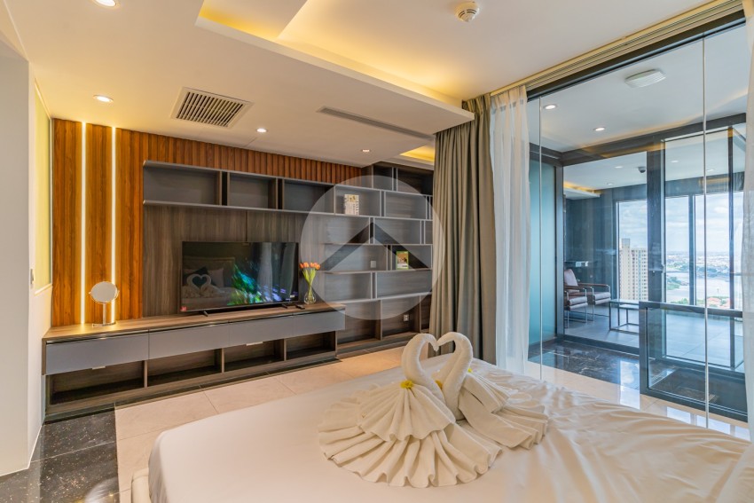 30th Floor 3 Bedroom Triplex For Sale - The Penthouse Residence, Tonle Bassac, Phnom Penh