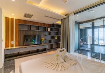 30th Floor 3 Bedroom Triplex For Sale - The Penthouse Residence, Tonle Bassac, Phnom Penh thumbnail