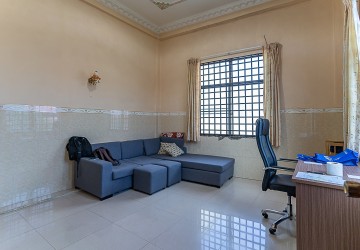 4 Bedroom Flat House For Rent - Sangkat Ta Khmau, Kandal Province thumbnail