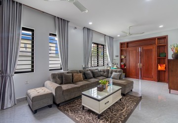 5 Bedroom Villa For Sale - Chreav, Siem Reap thumbnail