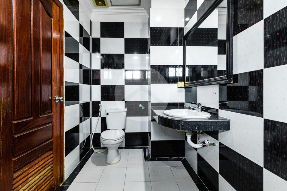 2 Bedroom Apartment For Rent - Svay Dangkum, Siem Reap - Image 25