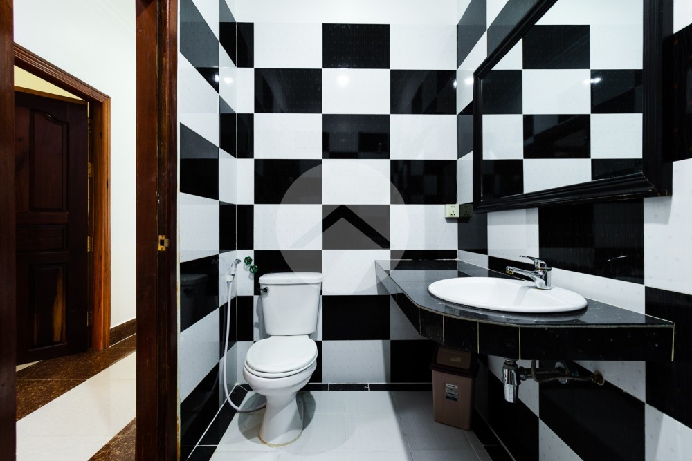 2 Bedroom Apartment For Rent - Svay Dangkum, Siem Reap - Image 23