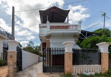 5 Bedroom House For Sale - Svay Dangkum, Siem Reap thumbnail