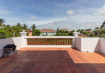 5 Bedroom House For Sale - Svay Dangkum, Siem Reap thumbnail