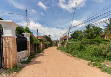 5 Bedroom House For Sale - Svay Dangkum, Siem Reap thumbnail