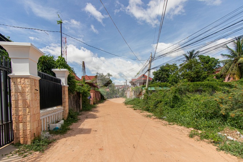 ផ្ទះ ៥ បន្ទប់គេង សម្រាប់លក់ - ស្វាយដង្គំ, សៀមរាប