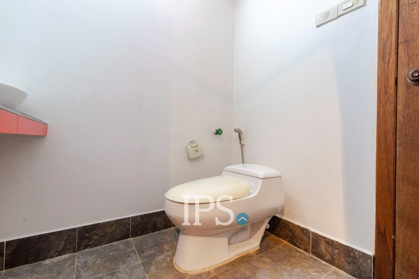 5 Bedroom House For Sale - Svay Dangkum, Siem Reap