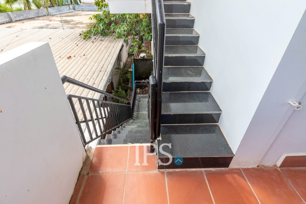 5 Bedroom House For Sale - Svay Dangkum, Siem Reap - Image 36