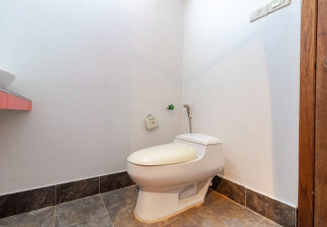 5 Bedroom House For Sale - Svay Dangkum, Siem Reap thumbnail