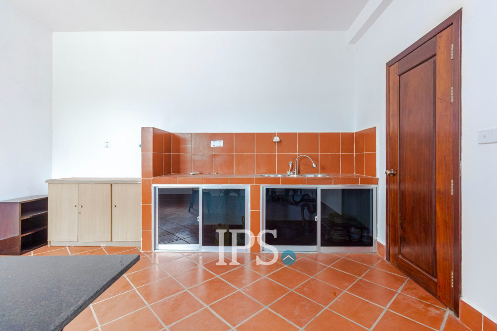 5 Bedroom House For Rent - Svay Dangkum, Siem Reap - Image 13
