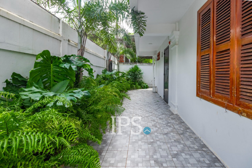 5 Bedroom House For Rent - Svay Dangkum, Siem Reap