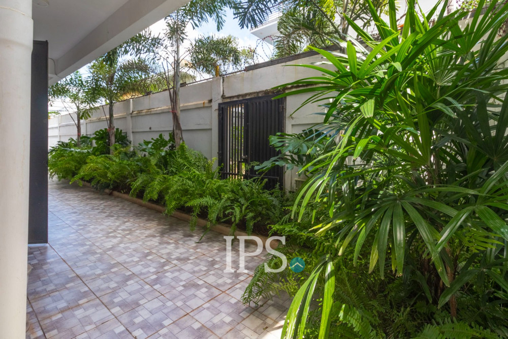 5 Bedroom House For Rent - Svay Dangkum, Siem Reap - Image 35
