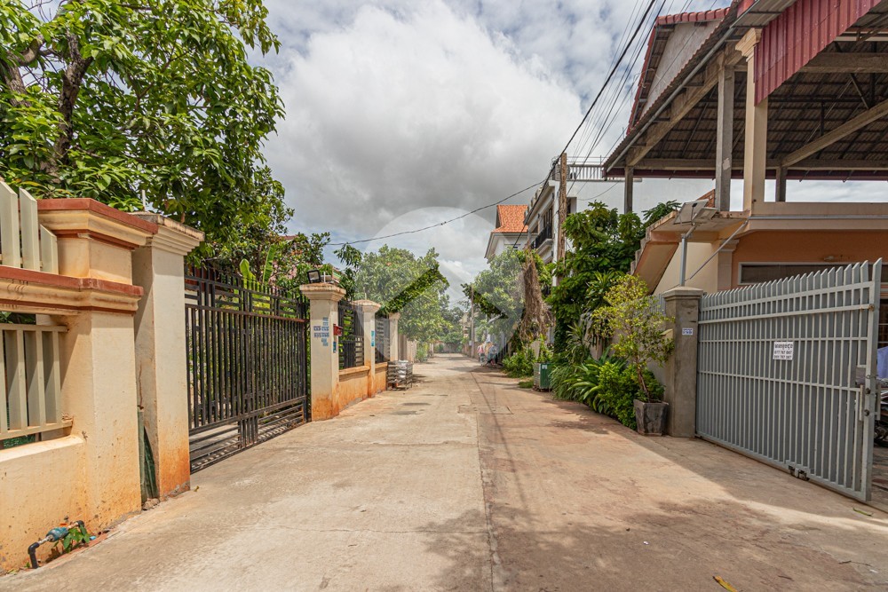 3 Bedroom House For Rent - Svay Dangkum, Siem Reap - Image 14