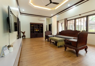 3 Bedroom House For Rent - Kouk Chak, Siem Reap thumbnail