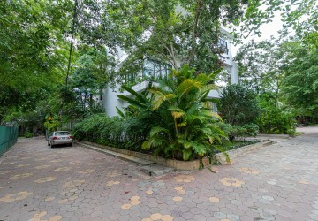 3 Bedroom Apartment For Rent - Kouk Chak, Siem Reap thumbnail