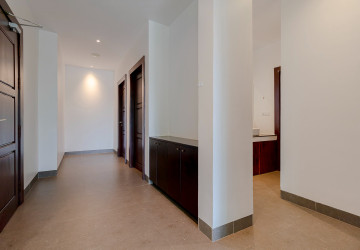 3 Bedroom Apartment For Rent - Kouk Chak, Siem Reap thumbnail