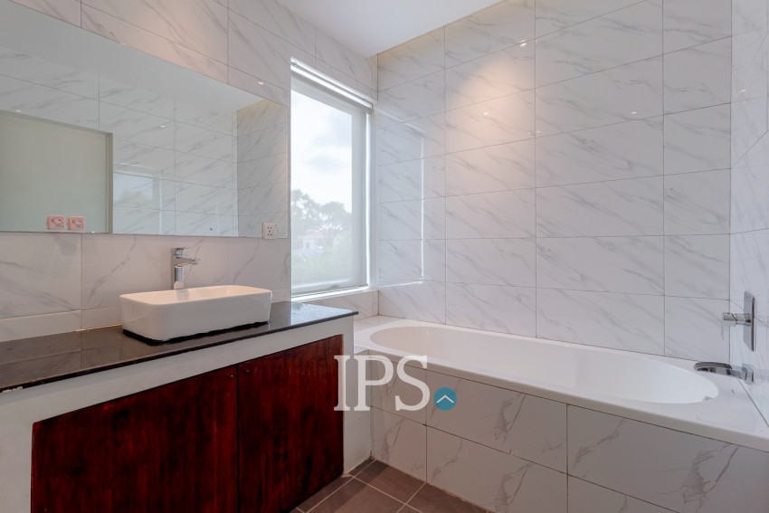 3 Bedroom Apartment For Rent - Kouk Chak, Siem Reap