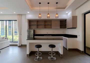 3 Bedroom Apartment For Rent - Kouk Chak, Siem Reap thumbnail