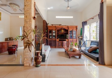 7 Bedroom Villa For Rent - Svay Prey, Svay Dangkum, Siem Reap thumbnail