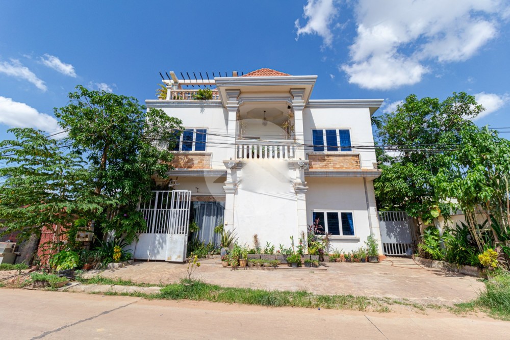 7 Bedroom Villa For Rent - Svay Prey, Svay Dangkum, Siem Reap - Image 2