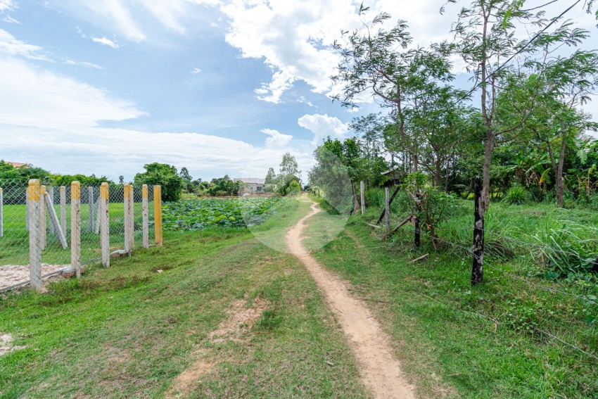 ដី ៦,៦៧៣ ម៉ែត្រការ៉េ សម្រាប់លក់ - ស្វាយព្រៃ, សង្កាត់ស្វាយដង្គំ, ក្រុងសៀមរាប