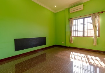 3 Bedroom Apartment For Rent- Svay Dangkum, Siem Reap thumbnail