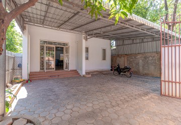 4 Bedroom Villa For Rent - Svay Dangkum, Siem Reap thumbnail