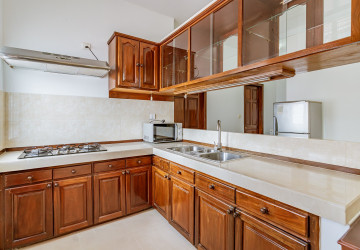 1 Bedroom Serviced Apartment For Rent - BKK1, Phnom Penh thumbnail