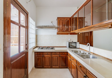 1 Bedroom Serviced Apartment For Rent - BKK1, Phnom Penh thumbnail