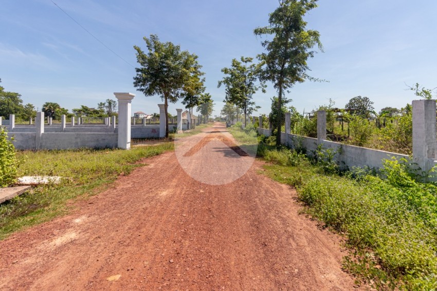 698 Sqm Residential Land For Sale - Kandaek, Prasat Bakong, Siem Reap