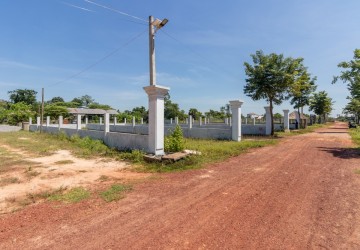 698 Sqm Residential Land For Sale - Kandaek, Prasat Bakong, Siem Reap thumbnail