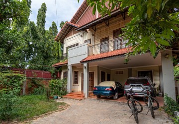 4 Bedroom House For Sale - Svay Dangkum, Siem Reap thumbnail