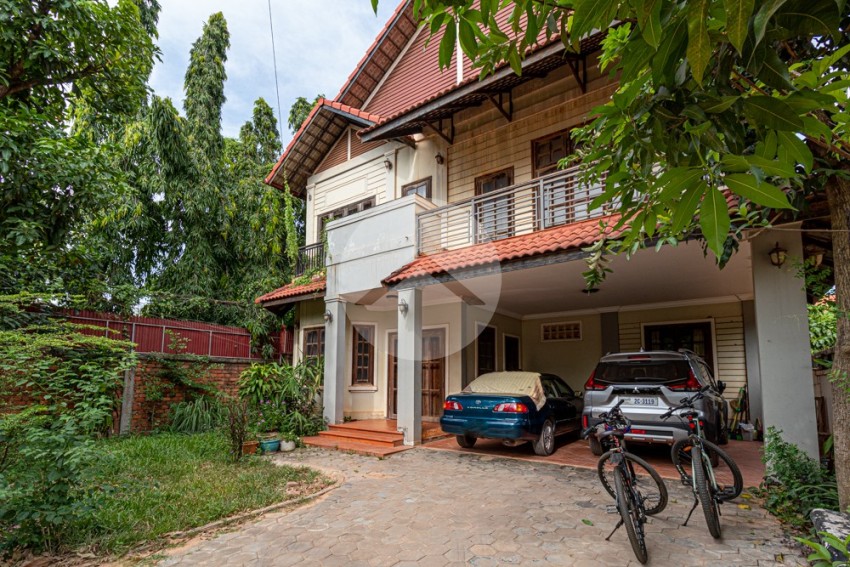 4 Bedroom House For Sale - Svay Dangkum, Siem Reap