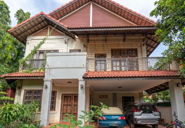 4 Bedroom House For Sale - Svay Dangkum, Siem Reap thumbnail