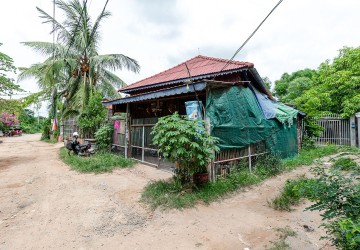 2 Bedroom Wooden House For Sale - Svay Dangkum, Siem Reap thumbnail