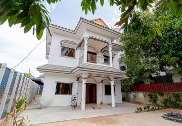 2 Bedroom Villa For Rent - Sala Kamreuk, Siem Reap thumbnail